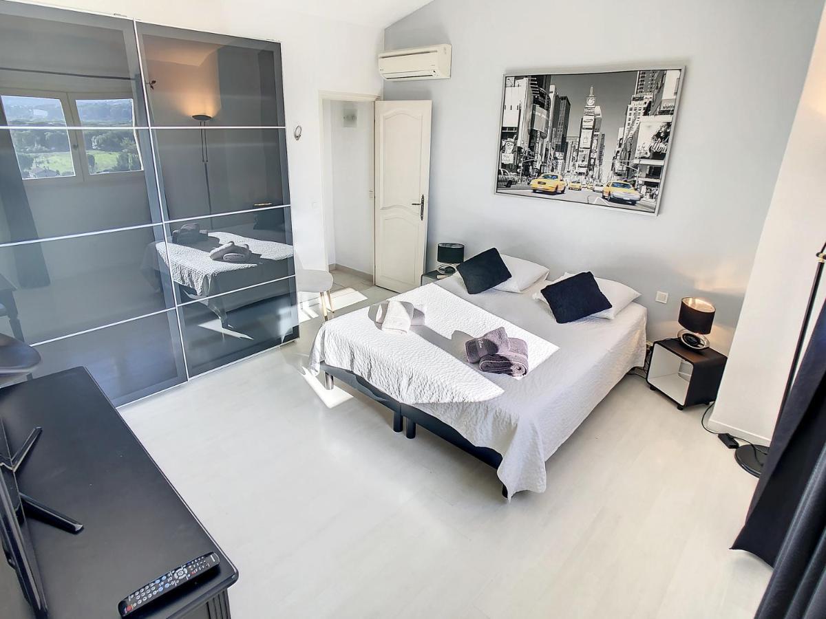 3 Bedrooms Villa Near Cannes - Pool & Jacuzzi - Sea View Mandelieu La Napoule Ngoại thất bức ảnh