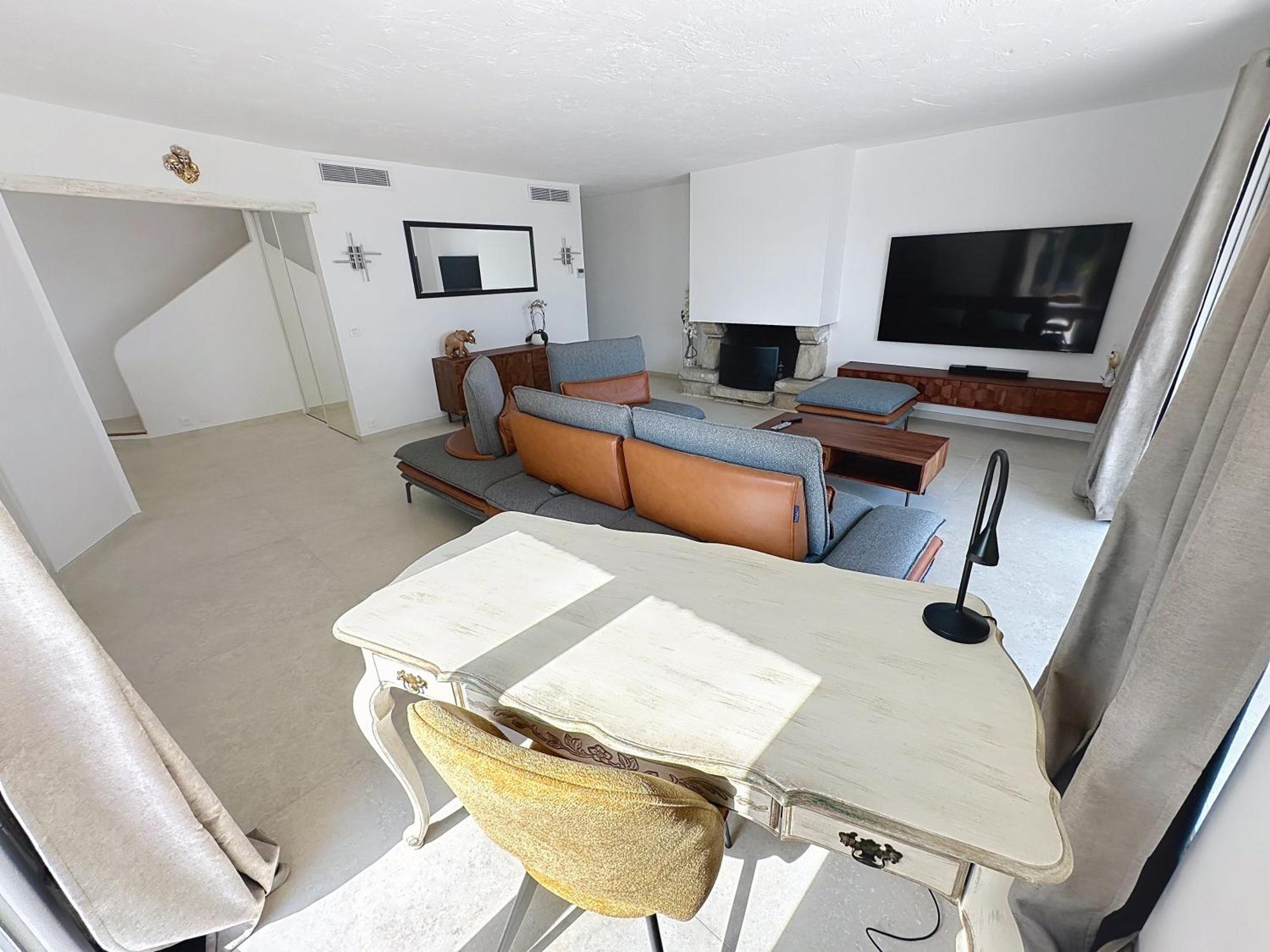 3 Bedrooms Villa Near Cannes - Pool & Jacuzzi - Sea View Mandelieu La Napoule Ngoại thất bức ảnh