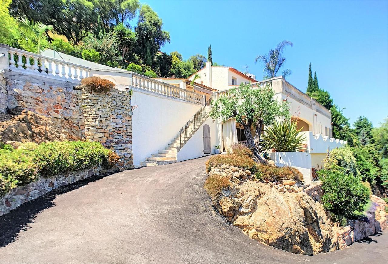 3 Bedrooms Villa Near Cannes - Pool & Jacuzzi - Sea View Mandelieu La Napoule Ngoại thất bức ảnh